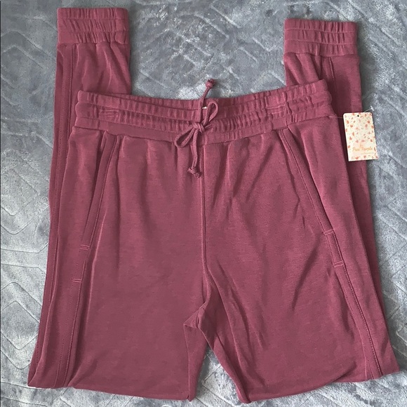 SOLD‼️Free People Back Into It Active Jogger NWT - Picture 3 of 7